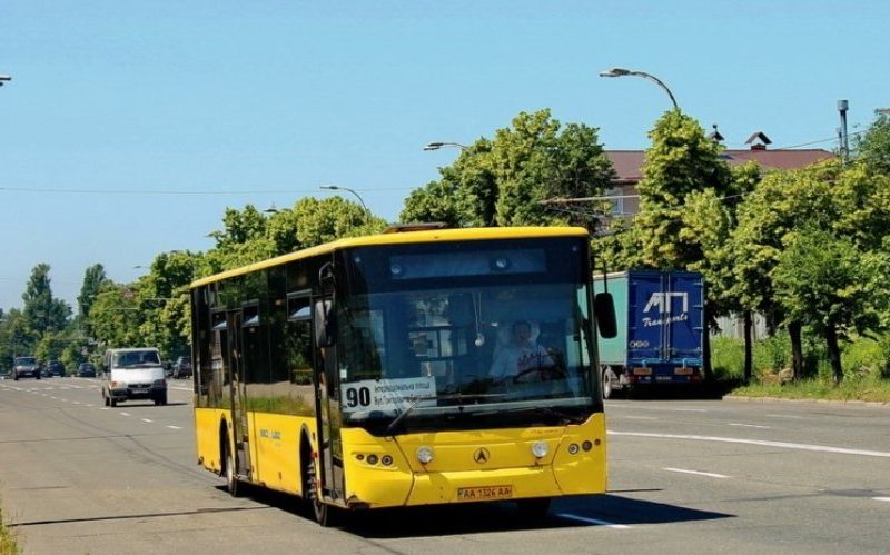 90 автобус Київ